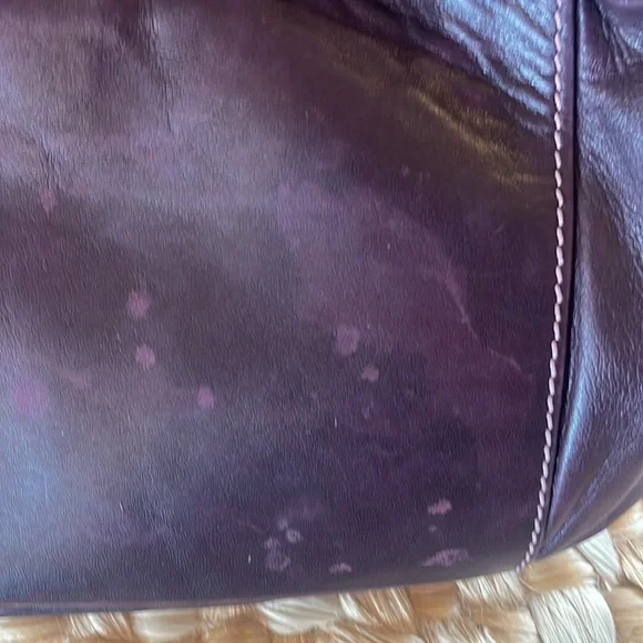 Chanel authentic vintage plum colored leather shoulder bag - Picture 14 of 16